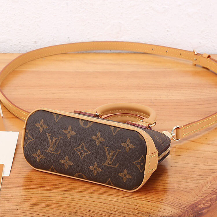 Replica LV Nano Alma M82717 (5)