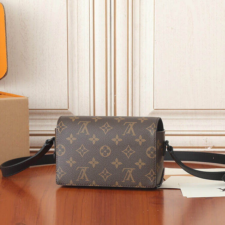 Replica LV Steamer Wearable Wallet M83613 (4)