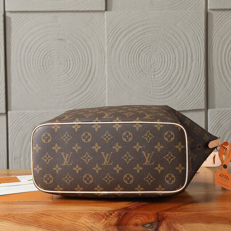 Replica LV Neo Lockit MM M26494 (5)